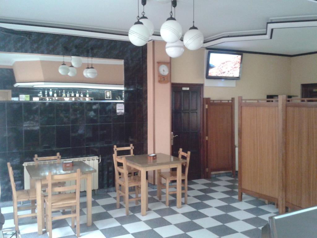 Pension Casa Manolo A Fonsagrada ภายนอก รูปภาพ